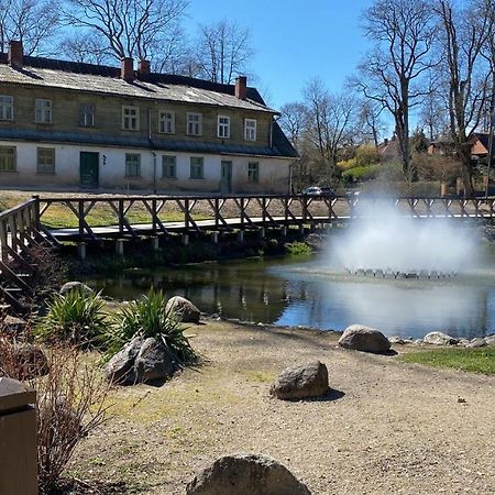 Pils Parka Apartamenti Kuldīga Exterior foto